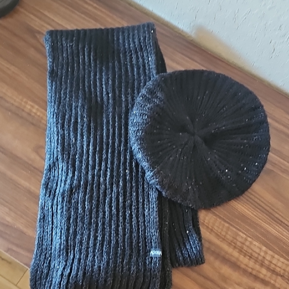 Black Knit Scarf and Beret Set